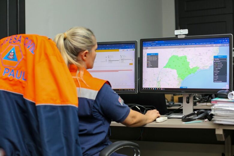 Modelos meteorológicos atuais indicam que as rajadas de vento poderão vir com forte intensidade e capacidade para causar transtornos