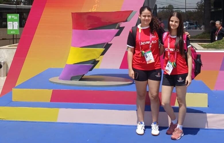 Atletas de Poá conquistam feito inédito no tênis de mesa e brilham em torneio nacional