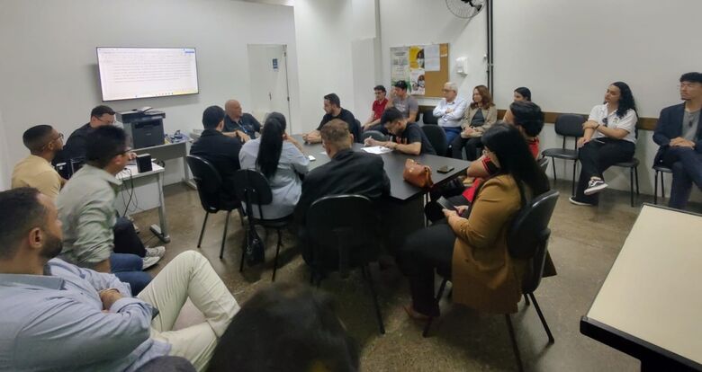 Comjuve realiza 1ª reunião, define Mesa Diretiva e inicia construção do Regimento Interno