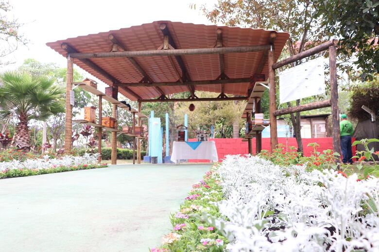 Meio Ambiente inaugura primeiro meliponário do Viveiro Municipal