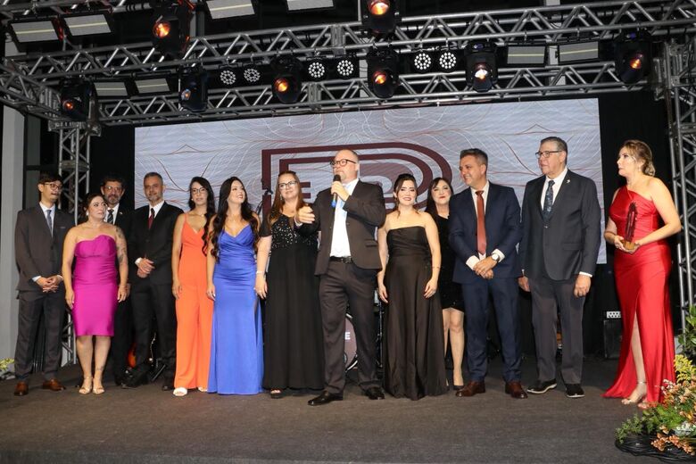 Festa Dia do Dentista 2025 reúne 400 convidados da APCD-RMC em celebração da Odontologia regional