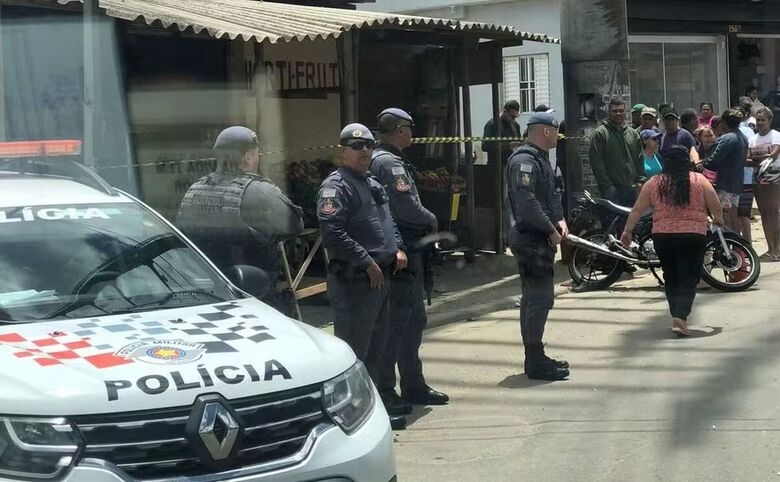 Grave acidente em Suzano deixa motociclista morta