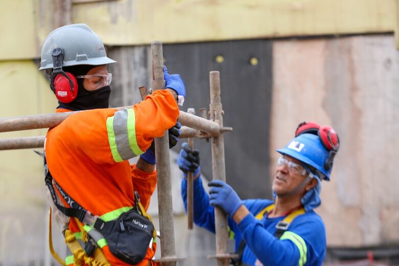 Em setembro, o emprego cresceu 0,5% na construção (4.059 vagas)