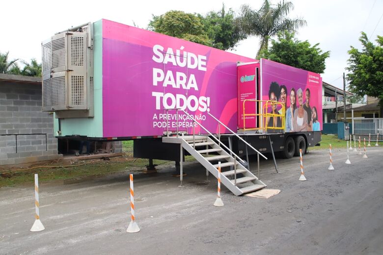 Saúde amplia atendimentos da Carreta Rosa da Mamografia até quarta-feira