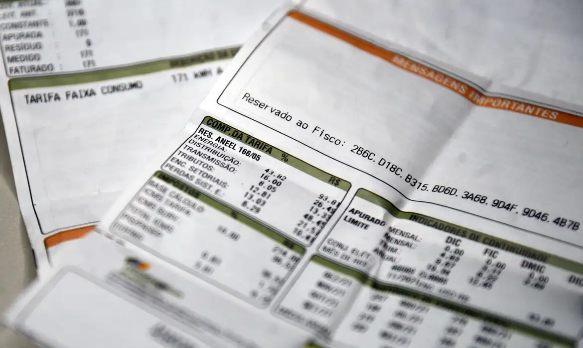 Consumidor pagará R$ 4,46 extras a cada 100 KWh consumidos