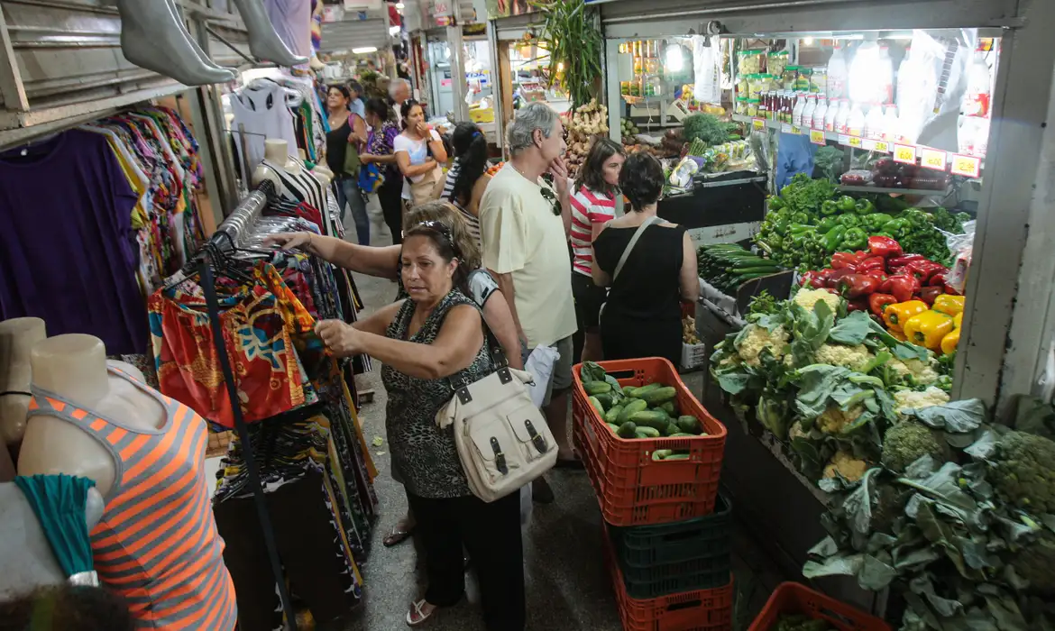 Índice costuma ser utilizado para calcular reajuste de salários