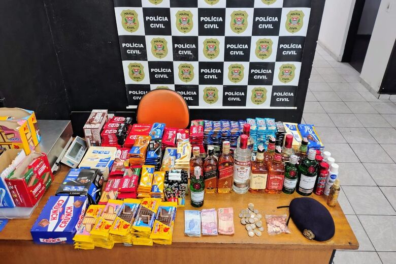 GCM prende homem por roubo e recupera mercadorias avaliadas em R$ 4 mil