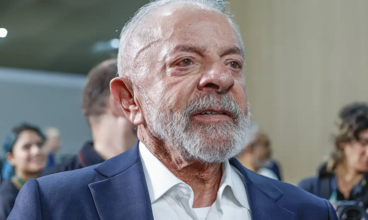 Lula presta solidariedade a famílias de vítimas de tornado no Paraná