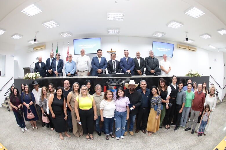 Cowboy recebeu Medalha Antônio Marques Figueira