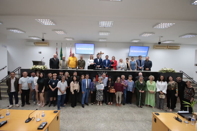 Trabalho social de Sueli Eguchi é destacado em sessão solene
