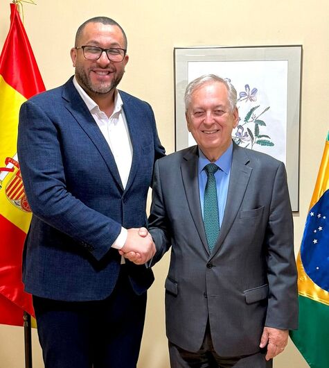 Saulo Souza se encontra com embaixador do Brasil na Espanha