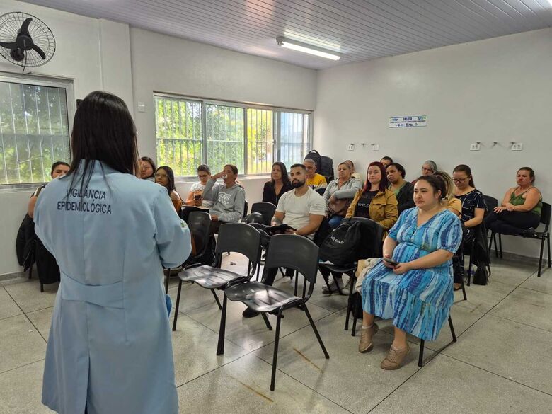 Profissionais de enfermagem de Poá recebem capacitação em imunização 