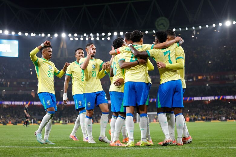 Seleção brasileira enfrenta nesta terça a Tunísia em Lille na França