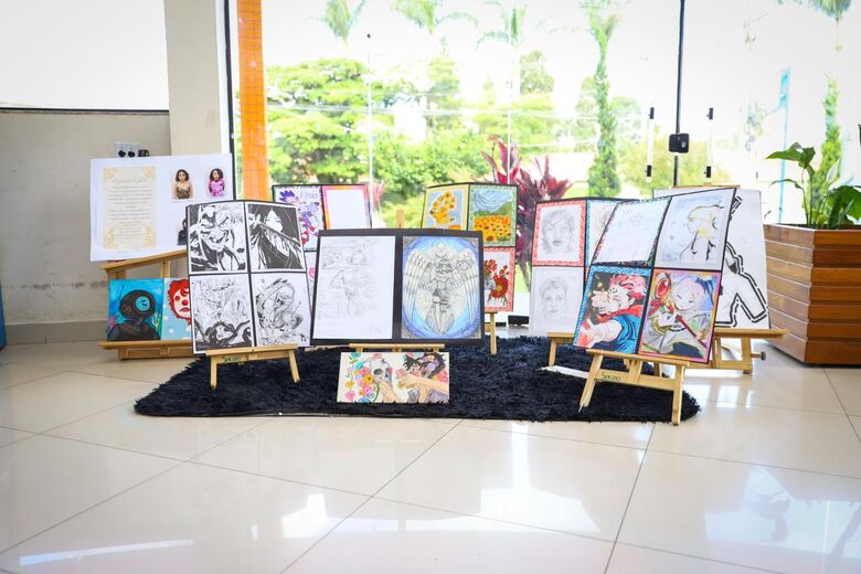 Exposição stá sendo exibida no Paço Municipal