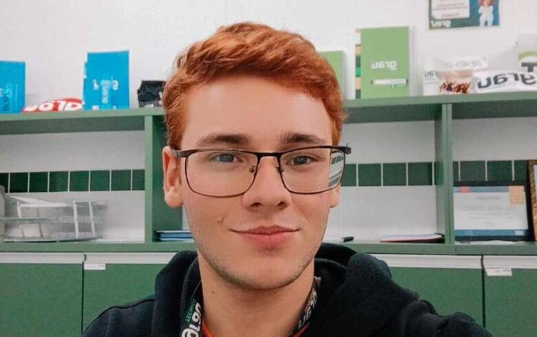 Tendência reflete não apenas o desejo por inserção rápida no mercado, mas também a necessidade de formar profissionais qualificados em setores que demandam mão de obra especializada