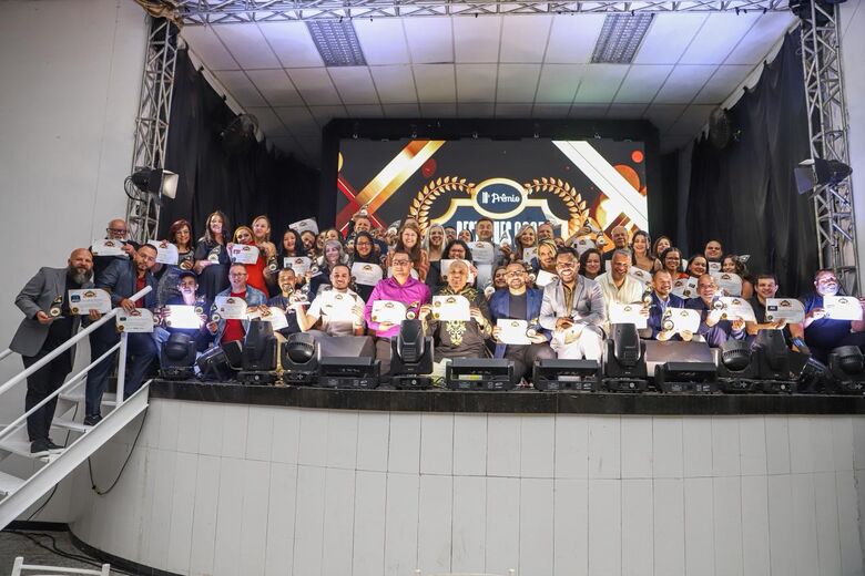 10º edição do Prêmio Destaques, celebra resiliência, união regional e os melhores do ano na região