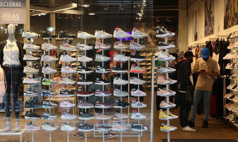 Ministros defendem fim da escala e redução de jornada