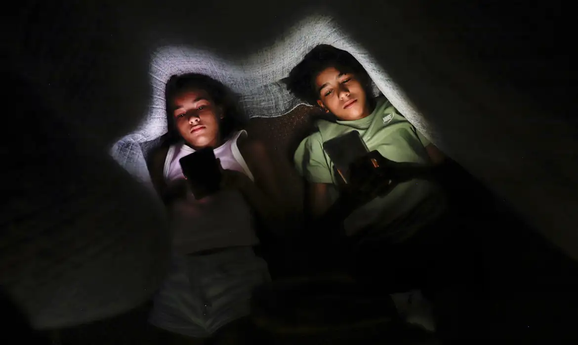 Crianças de famílias de baixa renda são as mais expostas