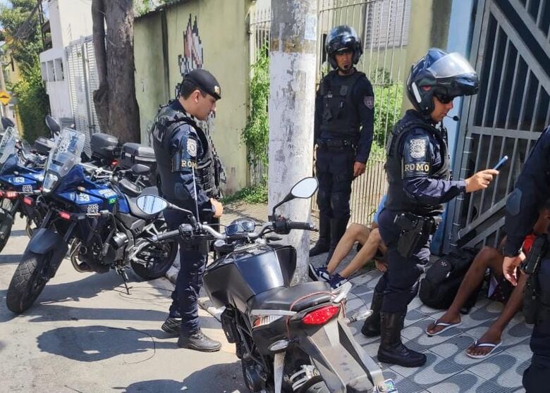 GCM de Poá reforça segurança no fim de ano, frustra roubo e recupera moto