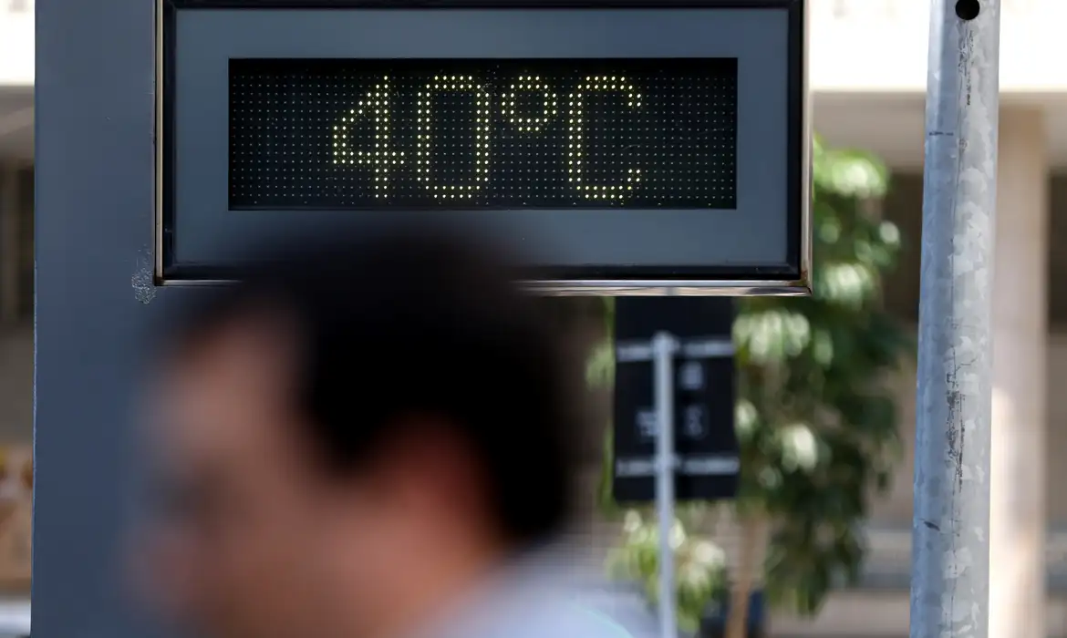 Instituto de Meteorologia emite alerta vermelho de perigo por causa de onda de calor no Alto Tietê