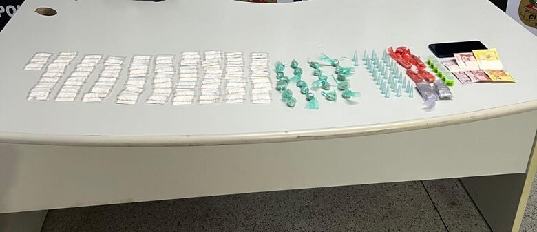 Entorpecentes foram apreendidos 