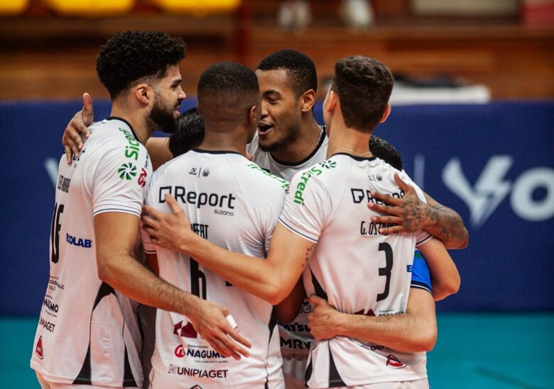 Suzano vence JF Vôlei fora de casa e retorna ao G4 da Superliga
