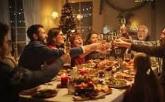 Exagerou na ceia? Saiba como ajudar o corpo a se recuperar no dia seguinte 