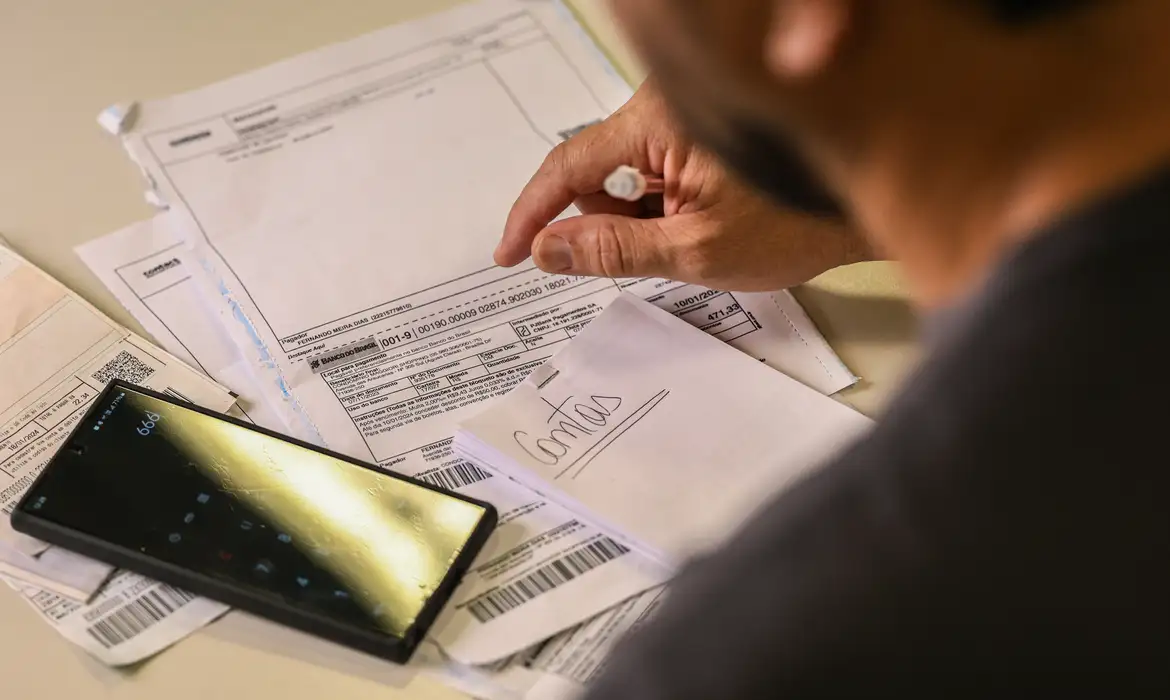 Reajuste aplicado foi de 6,79% ou R$ 103