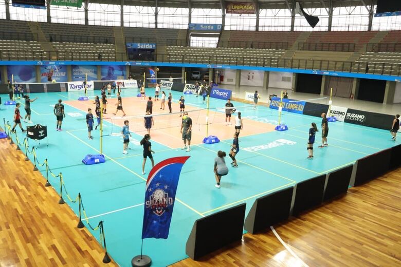 1° Festival Minivôlei do Suzano reúne 200 pessoas na Arena