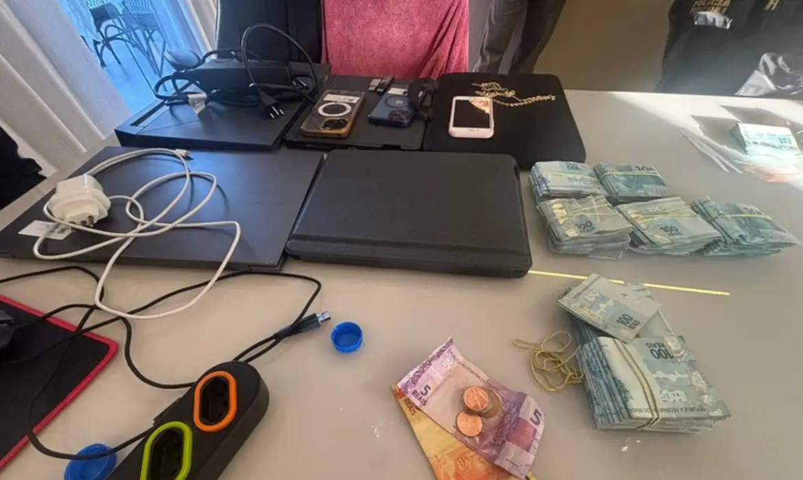 PF investiga grupo suspeito de usar criptomoeda para lavar dinheiro e cumpre mandados em Ferraz