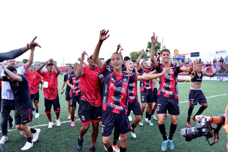  Time passou em primeiro e sonha em ir mais longe do que na temporada passada