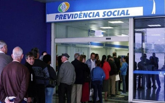 Comissão de Direito Previdenciário tira dúvidas sobre regras de aposentadoria