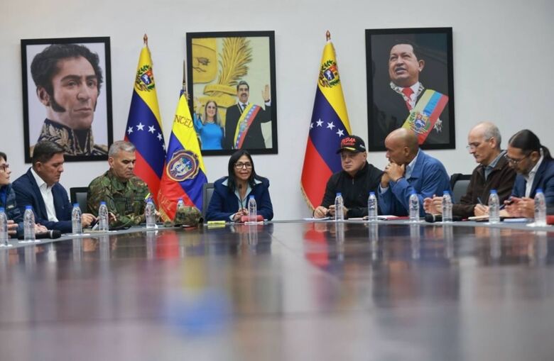 Delcy Rodríguez toma posse como presidente interina da Venezuela