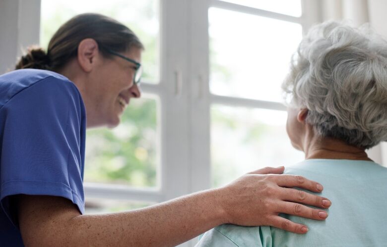 Profissionais 40+ impulsionam busca por cursos técnicos para conquistar novas oportunidades