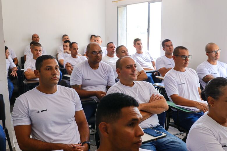 Coordenadoria da Mulher realiza capacitação com novos Guardas Civis Municipais