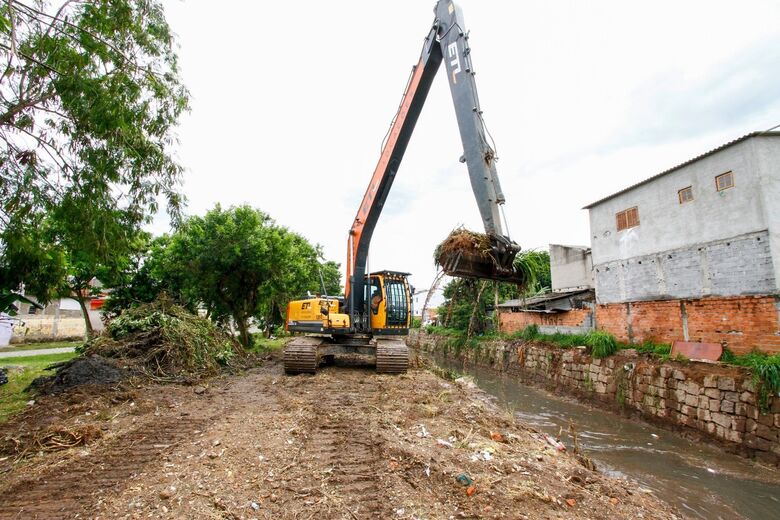 Poá é contemplada pelo Programa Rios Vivos e recebe ações de limpeza