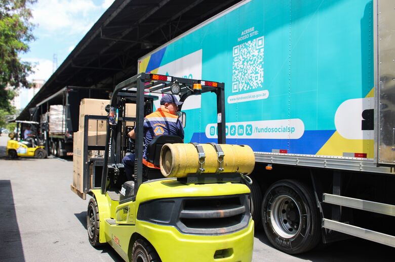 Defesa Civil do Estado e Fundo Social destinam ajuda humanitária a Suzano e Poá após fortes chuvas