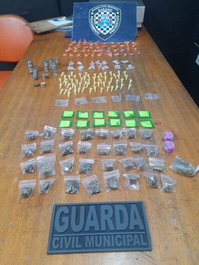 material foi recolhido e levado para a Delegacia de Polícia Central