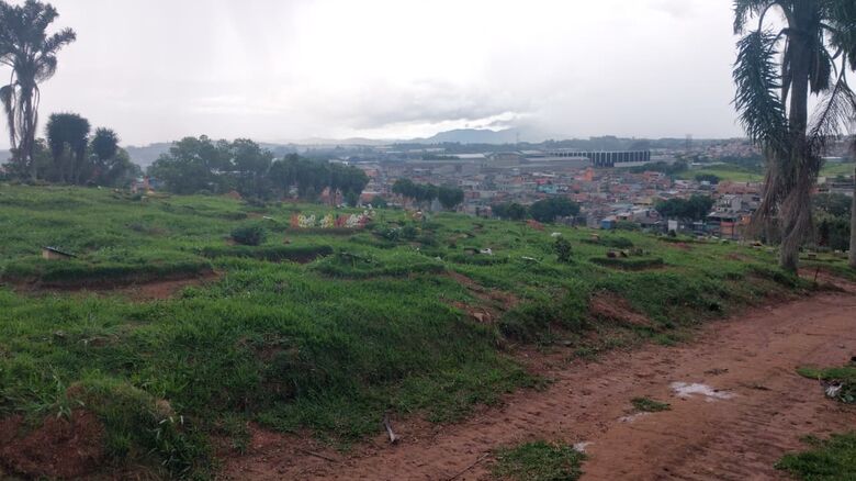 CEMITÉRIO MORADA DA PAZ É alvo de reclamação de moradores