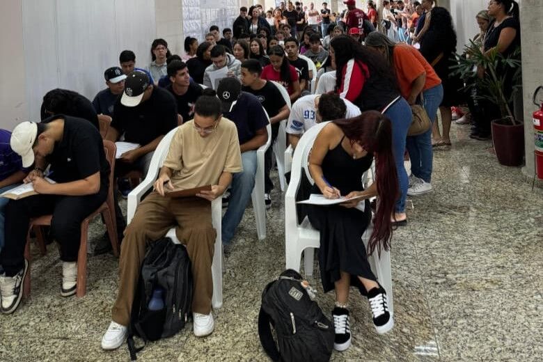 Processo de recrutamento para vagas de jovem aprendiz reúne 360 candidatos no Centrus