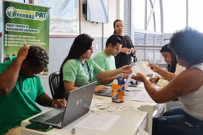 Mutirão de Emprego realiza 125 encaminhamentos e registra 60 candidatos pré-aprovados em Ferraz