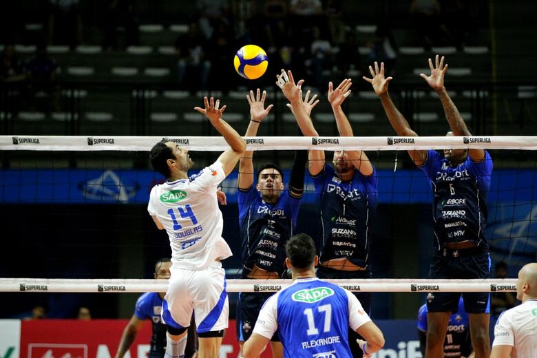 Torcedores se uniram em prol do ex-oposto que se recupera de acidente automobilístico