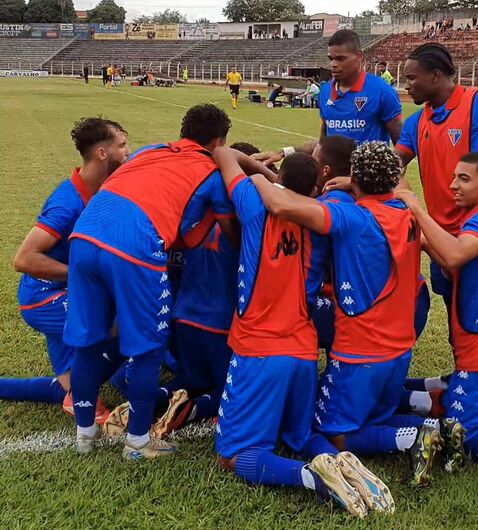 Ecus vence a 1ª na Série A4 fora de casa contra o Taquaritinga