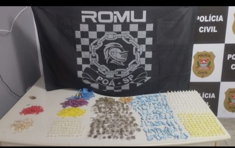 Romu de Poá apreende 964 porções de entorpecentes