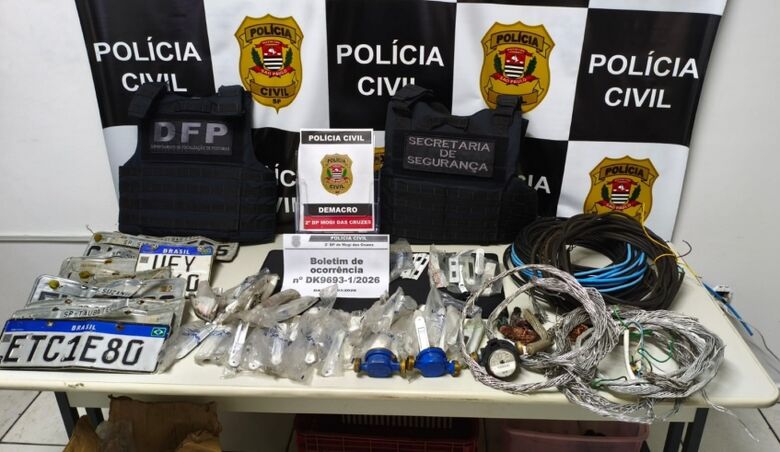 Materiais foram apreendidos 