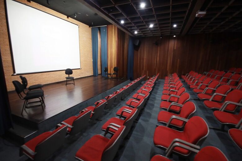 Programação gratuita ocorre sempre às 19 horas com classificação livre e produções dirigidas e realizadas por mulheres