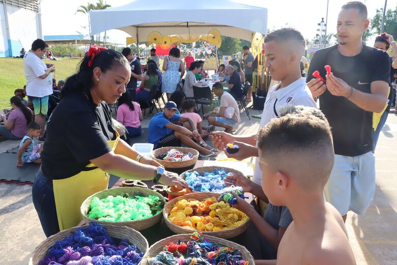 Parque Max Feffer recebe 'Circuito Sesc de Artes' neste domingo com programação gratuita