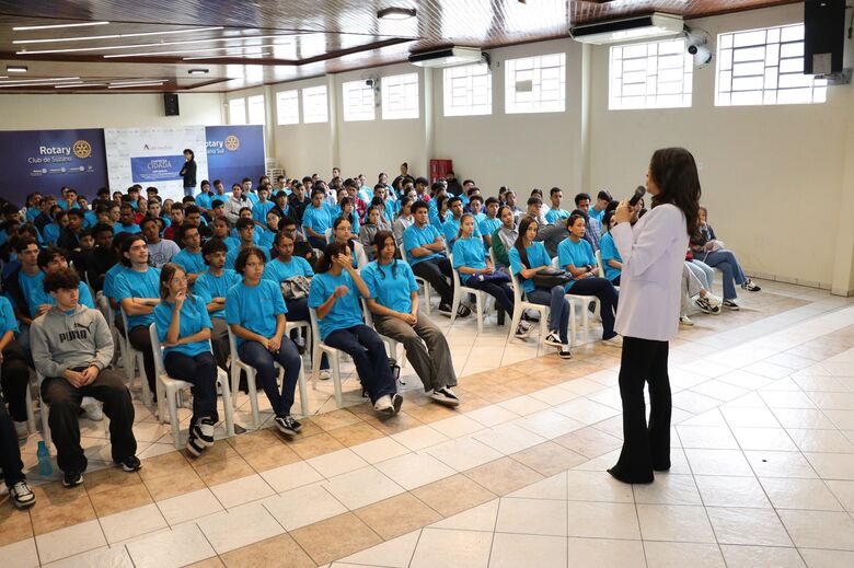 Secretaria de Governo apresenta projeto 'Conexão Jovem' em evento na Guarda Mirim 