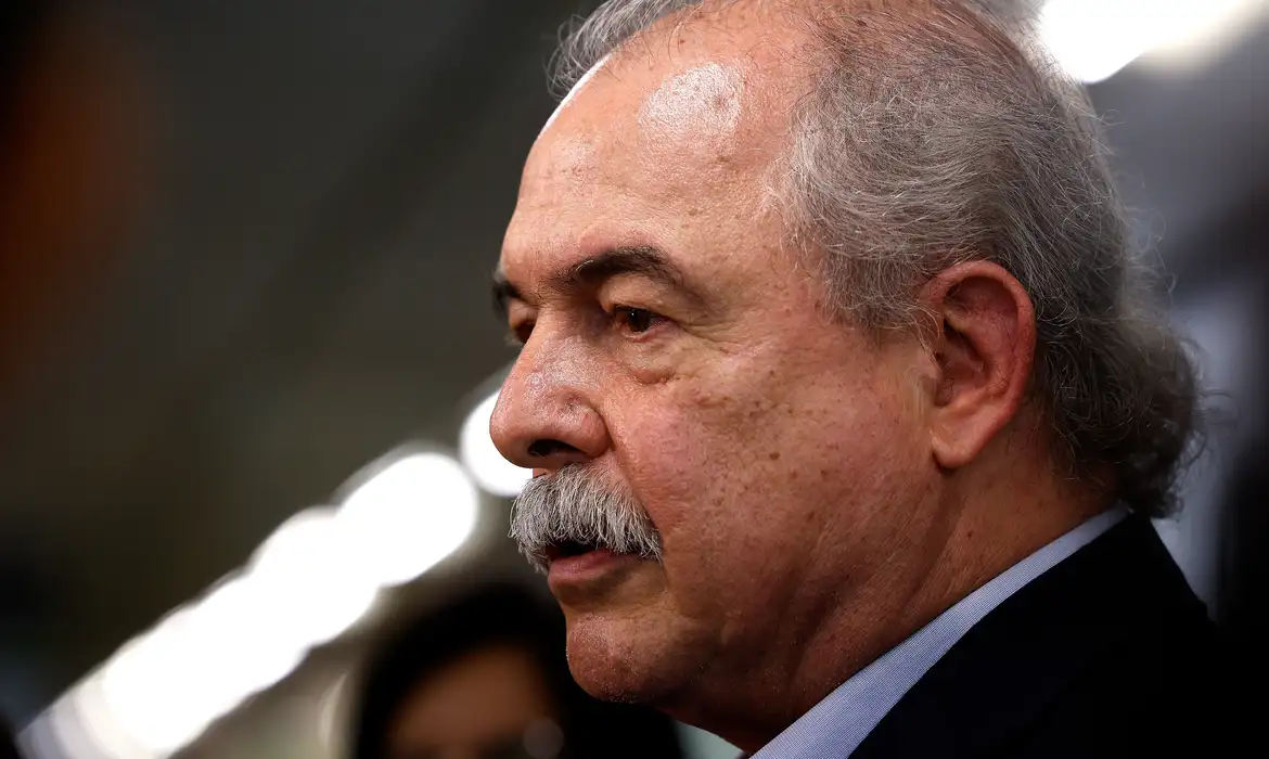 Aloizio Mercadante, presidente do BNDES, classificou impacto como 