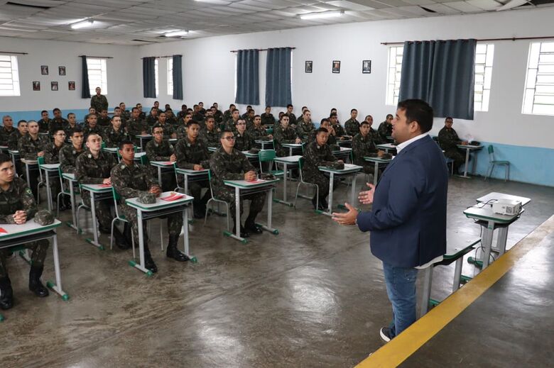 Atividade marcou o início do ciclo de formação de cem atiradores